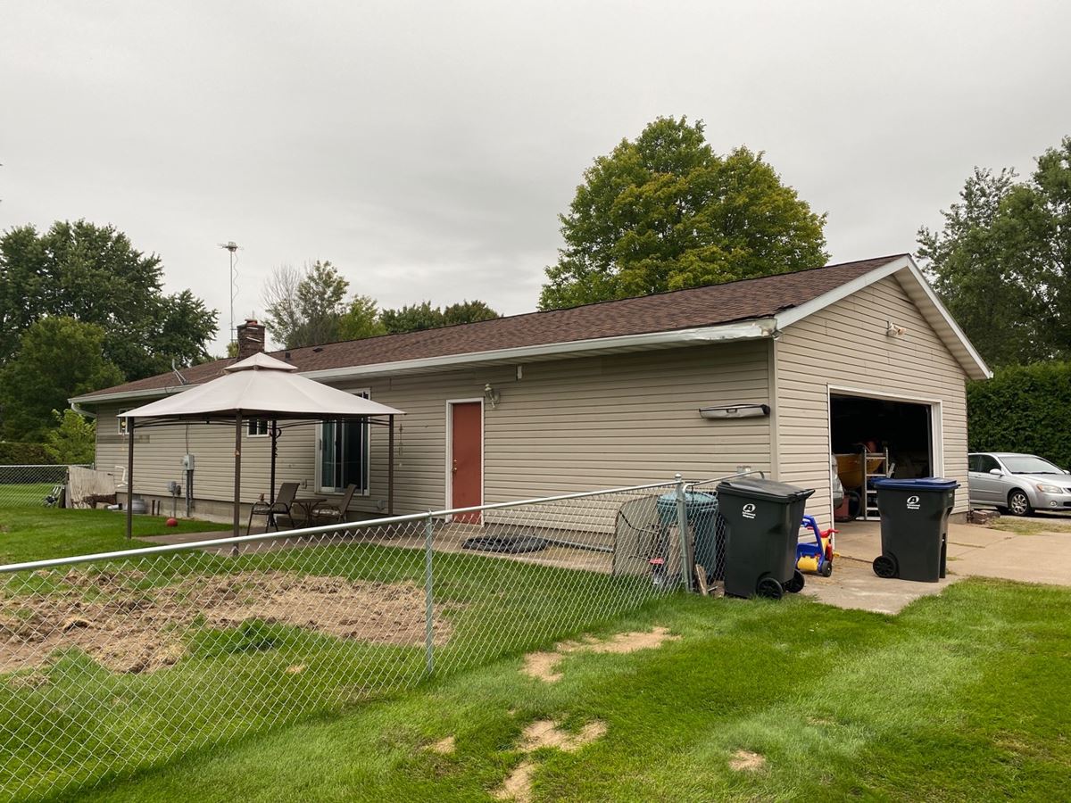 Mastic Vinyl Lap Siding Installation in Plover, WI